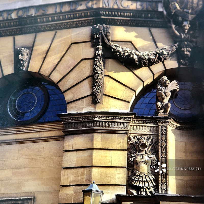 牛津大学博德利图书馆蓝天图片素材