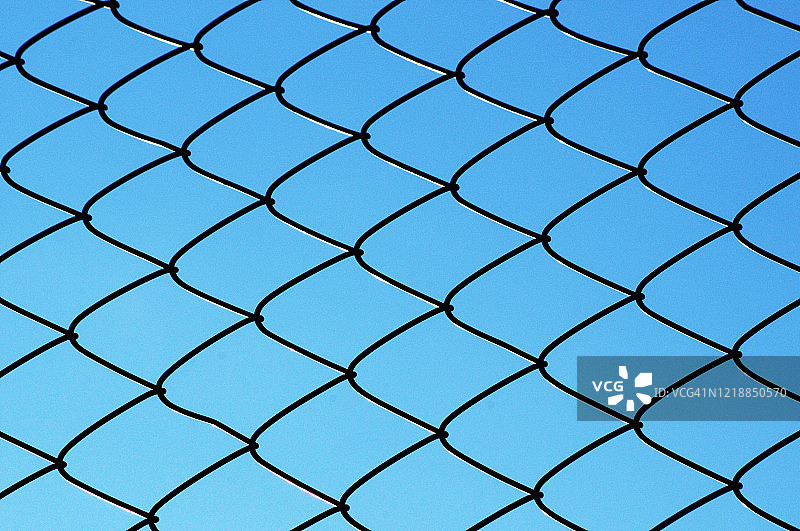 铁丝栅栏图片素材