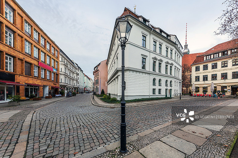 柏林尼古拉小区与地标电视塔（德国柏林米特区）图片素材