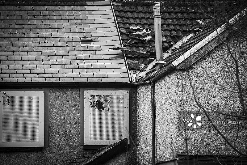 待拆除的废弃联排房屋图片素材