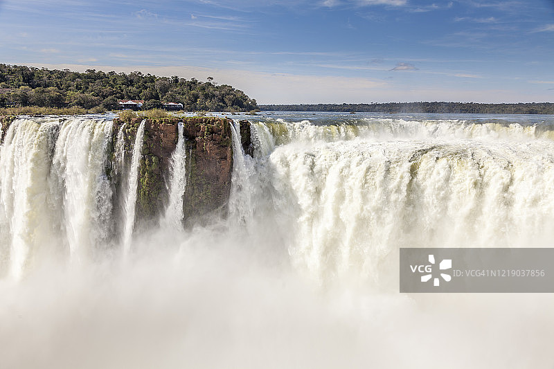 伊瓜苏瀑布与魔鬼喉图片素材