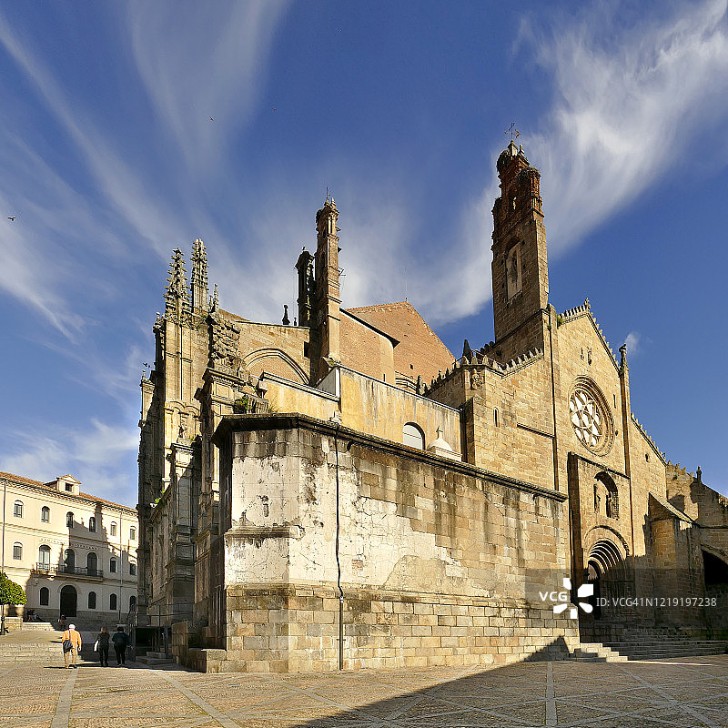 旧主教座堂：普拉森西亚的罗马式和哥特式大教堂图片素材