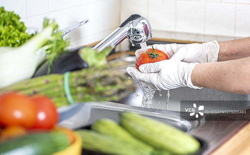 清洗蔬菜图片素材