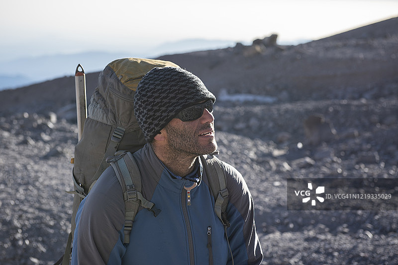 奥里萨巴峰的山地向导亚历杭德罗·克鲁兹图片素材