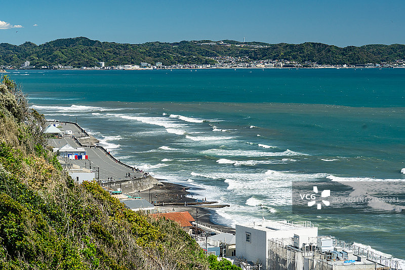 日本神奈川县多风的海滩图片素材