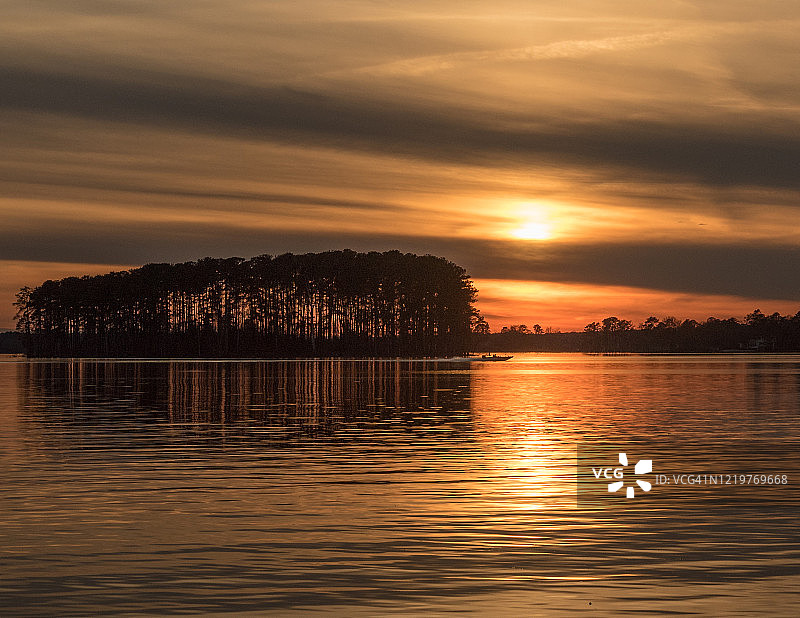 湖日落图片素材