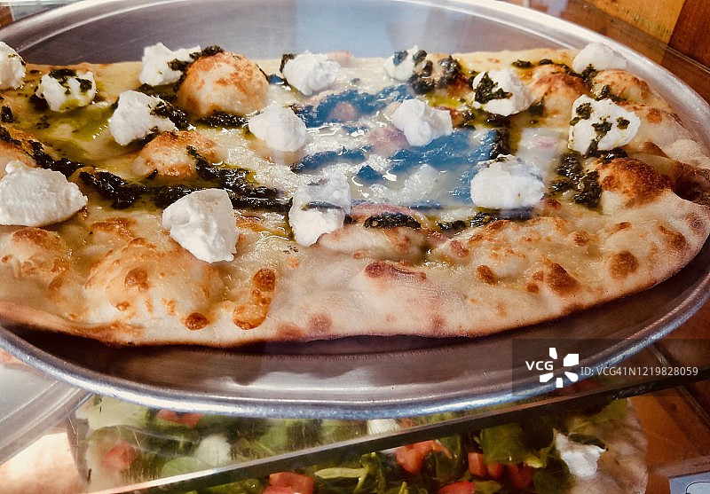 披萨店披萨展示图片素材