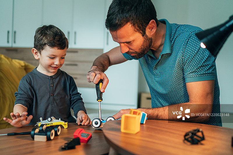 父子游戏图片素材