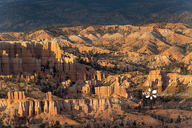 布莱斯峡谷的晨曦图片素材