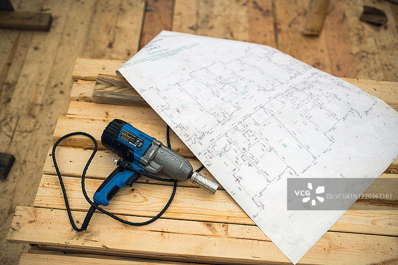 电钻和建筑设计图图片素材