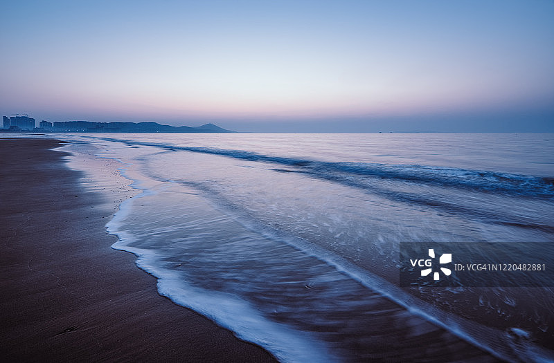 清晨的海滩图片素材