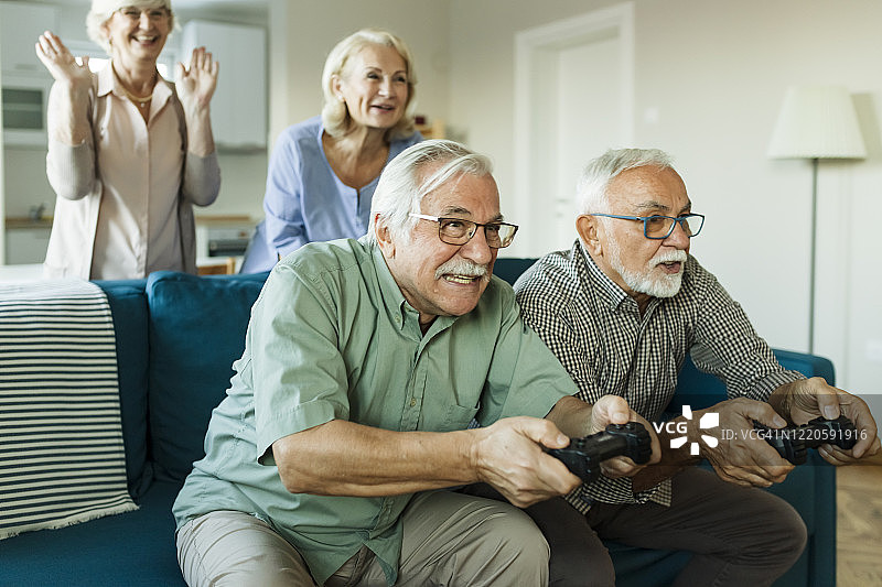 玩电子游戏图片素材