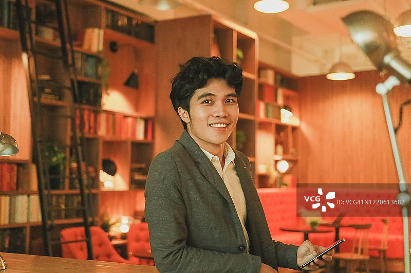 年轻创业者肖像图片素材