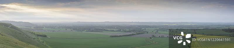 威尔特郡丘陵和皮威西谷图片素材