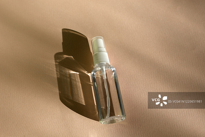 酒精洗手液平铺。新冠疫情防护图片素材