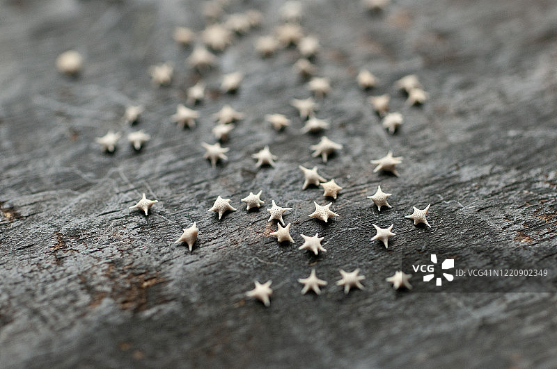 木板上的星沙图片素材