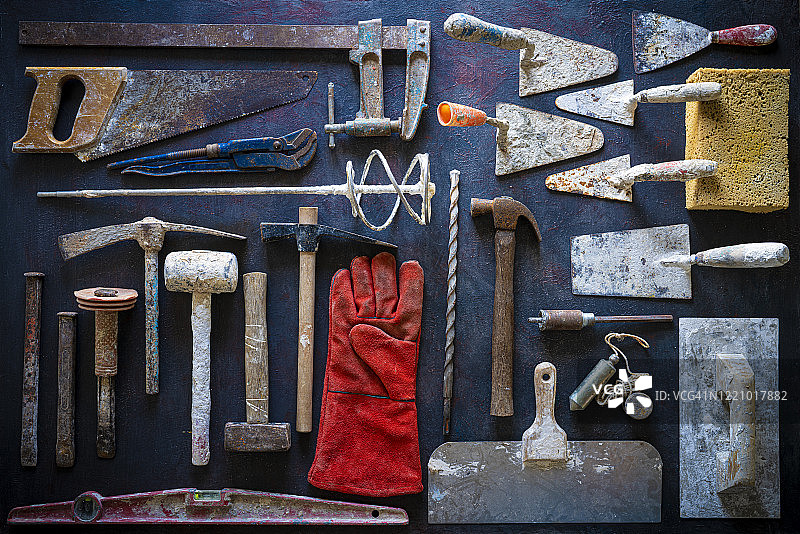 老式建筑泥瓦匠手工工具：复古风，真实污渍图片素材