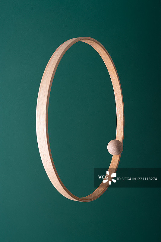 悬浮的球体和圆形图片素材