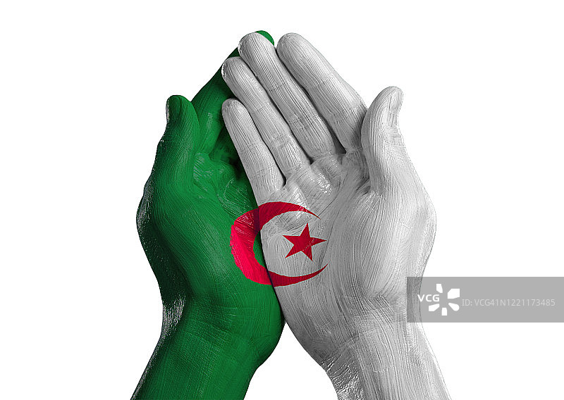 白色背景上手捧着的双手和阿尔及利亚国旗图片素材