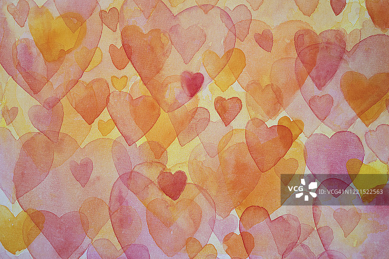 水彩绘制的爱心图片素材