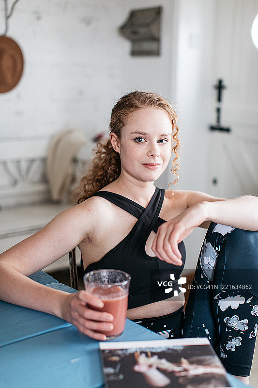 享受自在的状态图片素材