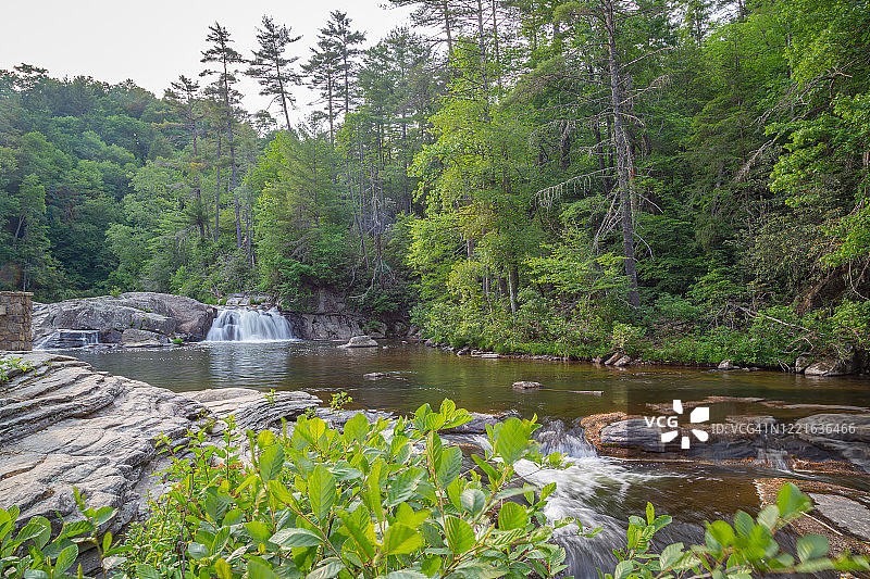 北卡罗来纳州林维尔瀑布图片素材