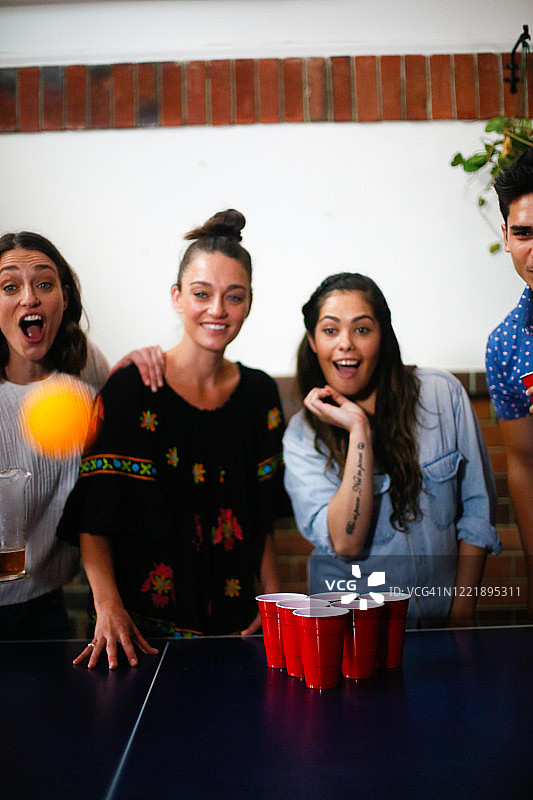 啤酒乒乓乐趣图片素材