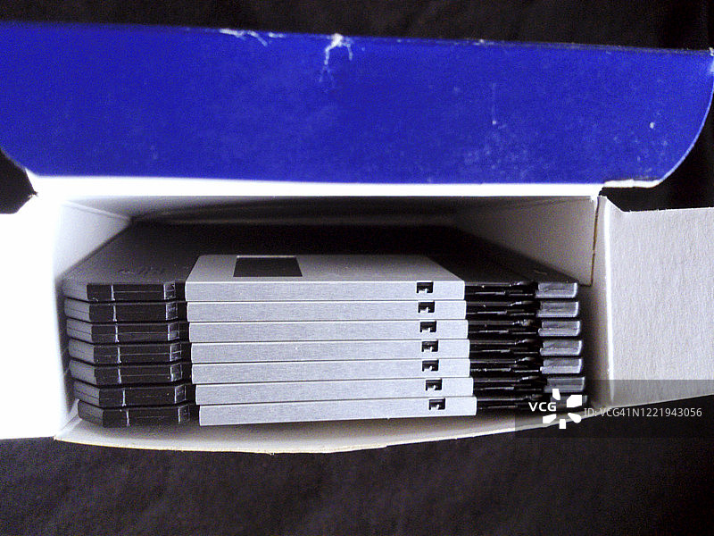 一盒软盘图片素材