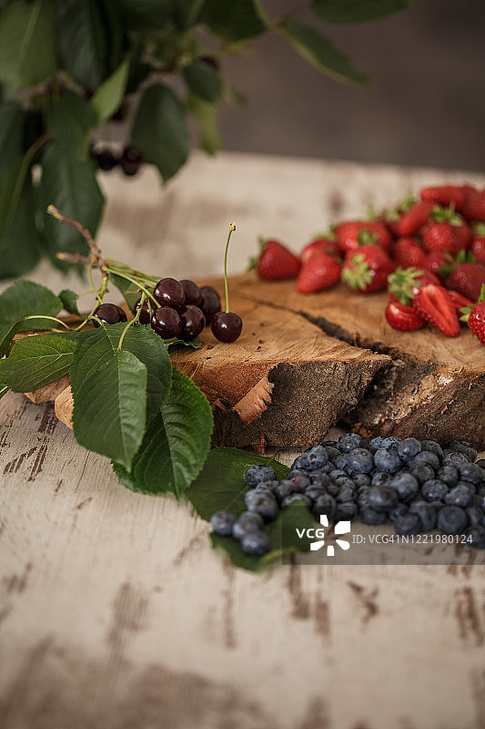 准备夏季水果组合制作健康自制果汁图片素材