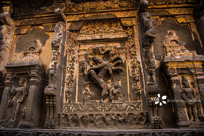 印度埃洛拉石窟凯拉萨神庙雕刻细节图片素材