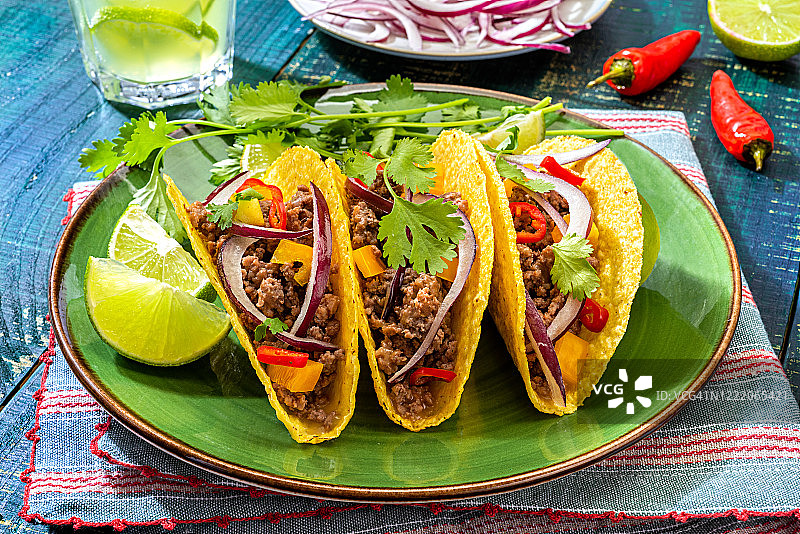 牛肉玉米卷图片素材