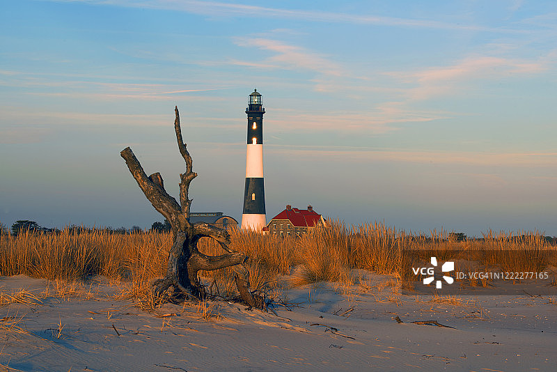 纽约长岛萨福克郡火岛国家海岸的火岛灯塔图片素材