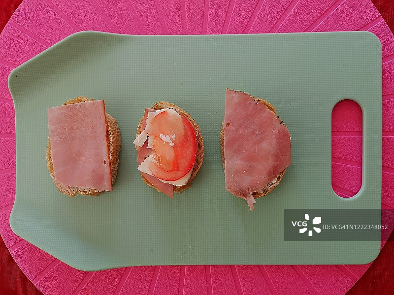 早餐新鲜三明治图片素材