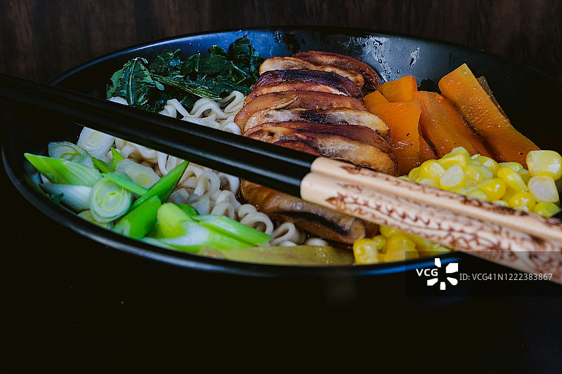 拉面汤图片素材