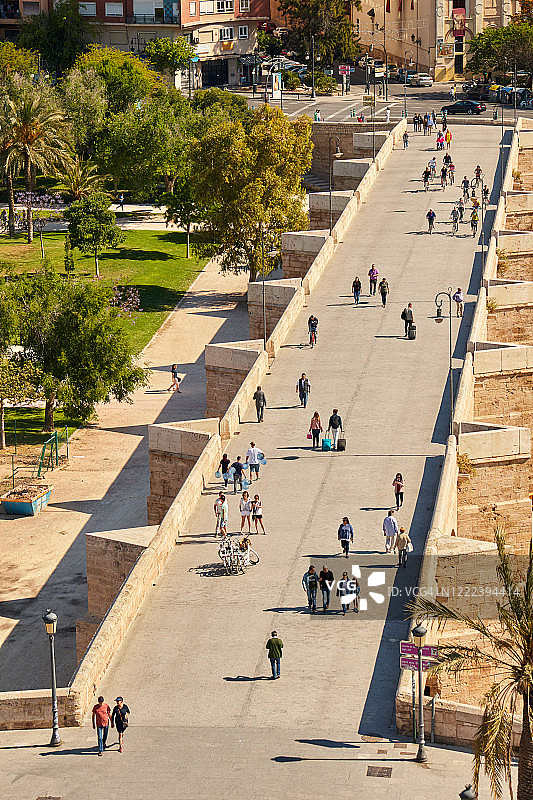 西班牙巴伦西亚塞拉诺斯桥图片素材