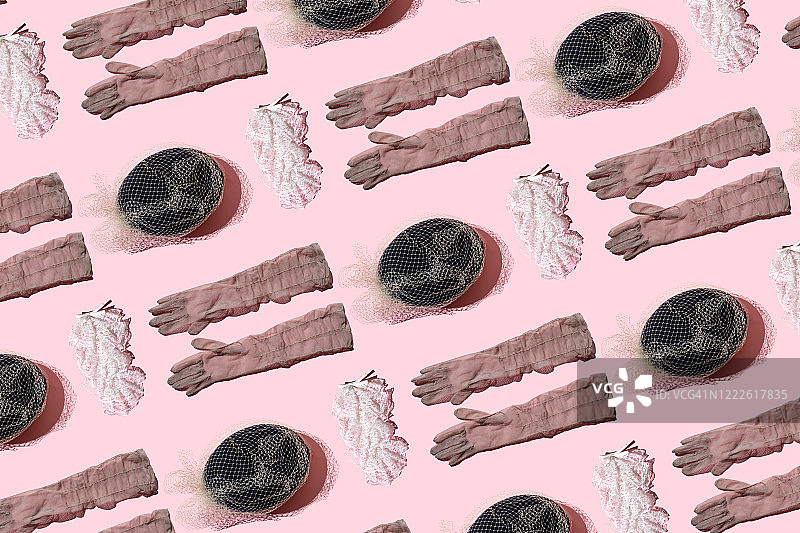 粉色背景上的复古女装和配饰图片素材