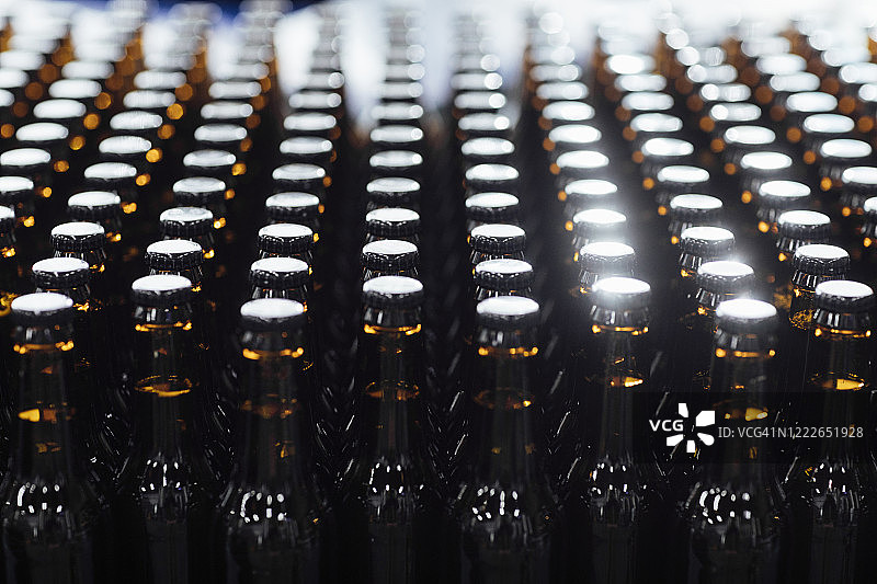 啤酒瓶特写图片素材