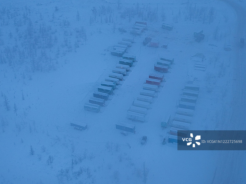 石油天然气行业职工大篷车营地图片素材