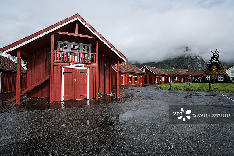 挪威罗弗敦群岛斯沃尔韦尔渔村风光图片素材