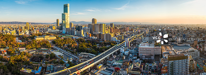 大阪天王寺阿倍野Harukas摩天大楼日落全景图片素材