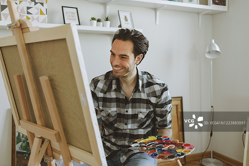 艺术家绘画图片素材