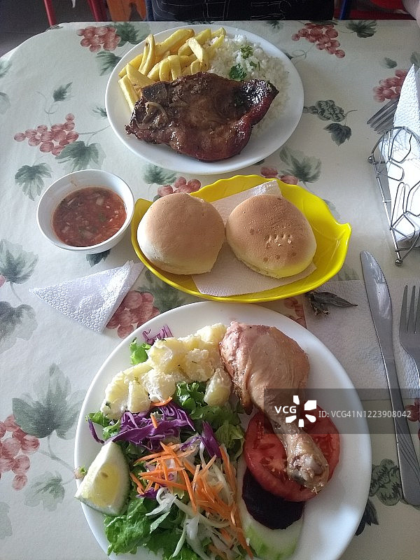 圣佩德罗·德·阿塔卡马的传统餐点 - 阿塔卡马沙漠 - 智利餐图片素材