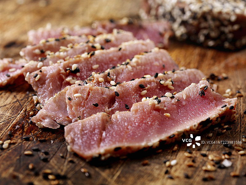 香煎芝麻金枪鱼片图片素材