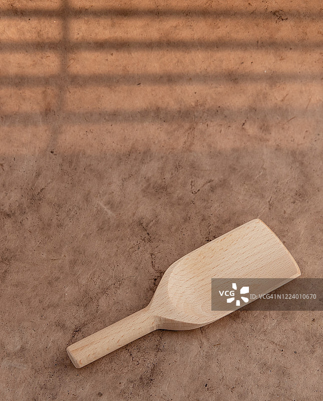 榉木食品勺图片素材