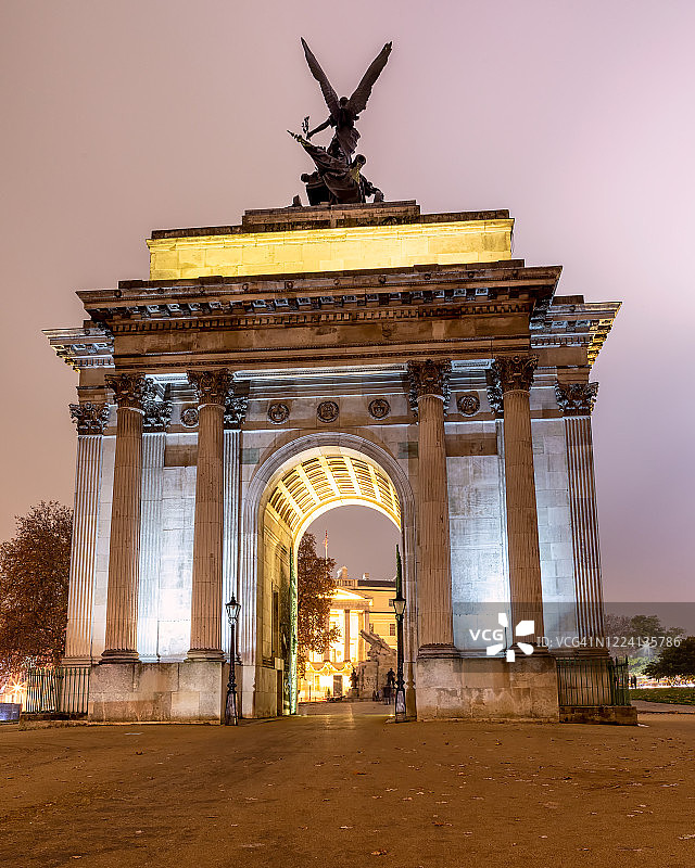 黄昏之光 III图片素材