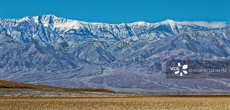 恶水盆地盐滩图片素材