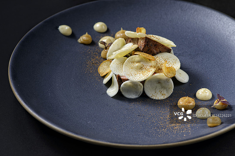 60天草饲牛肉精致餐饮图片素材