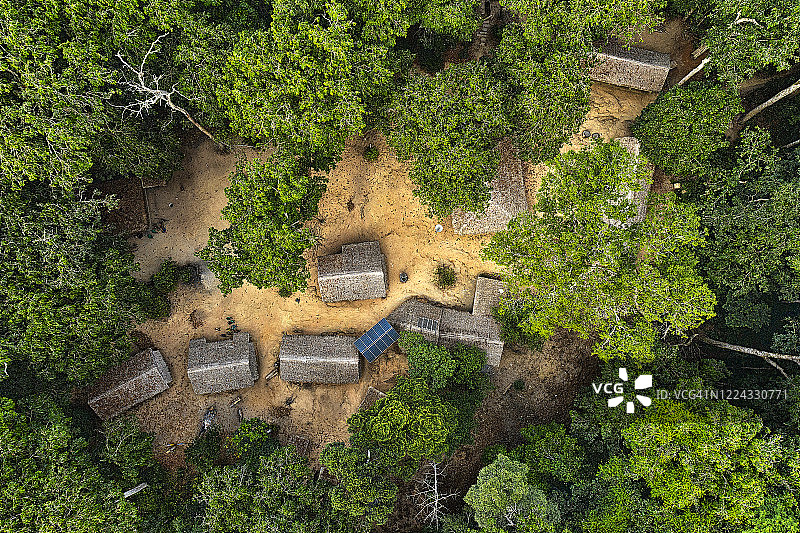 野生动物研究营地：桑加-姆巴埃雷自然保护区，中非共和国图片素材