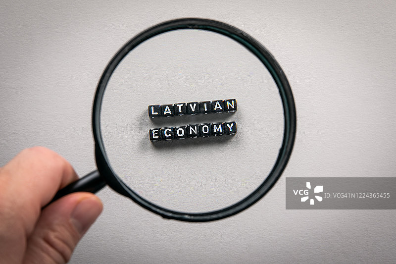 拉脱维亚经济：进出口、增长与预算概念图片素材