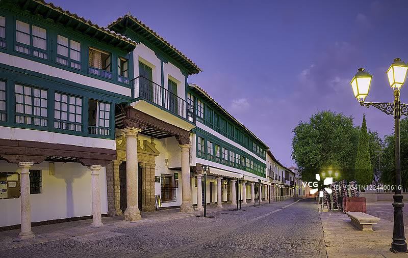 西班牙卡斯蒂利亚拉曼查阿尔马格罗市长广场图片素材